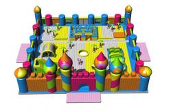 China Customized Waterproof 1000D Tarpaulin Inflatable Theme Park supplier
