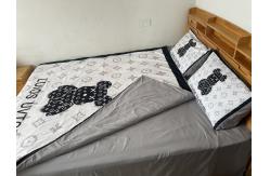 China Modern Style Cartoon White Bear Head Design Bedding Sets with 100% Polyester Material supplier