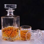 Lead Free Clear Red Wine Decanter , Unique Shaped Whiskey Liquor Glass Set