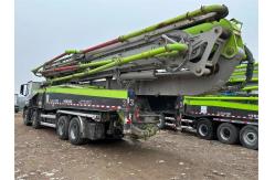 China 2021 Zoomlion 62M Used Concrete Pump Truck with BENZ chassis supplier