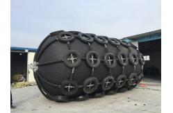 China ISO 17357 Certification Pneumatic Rubber Fender Rib Type Fender supplier