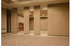 China Soundproof Operable Movable Sliding Folding Partition Wall 65mm Thickness For Banquet Hall supplier