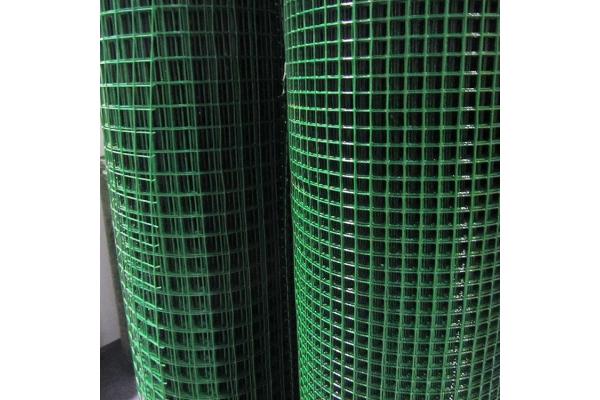 Plastic PVC Coated Welded Wire Mesh 1x1 Coated Wire Mesh 1.8m