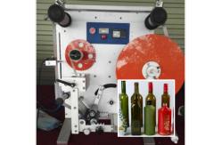 China Double Side Semi Automatic Bottle Labeler Flexibly Adjusted Distance supplier