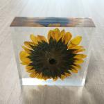 Custom Sunflower Paperweight Acrylic Globe Paperweight