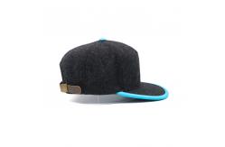 China Customized Blank Flat Brim Snapback Hats  For Autumn And Winter supplier