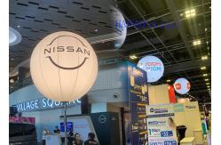 China Inflatable 1m Moon Balloon Light With 800W LED Tripod Ball Event Advertising supplier