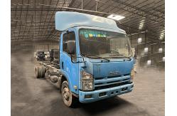 China Isuzu Used Manual Transmission Trucks 4X2 Drive With 6 Tire supplier