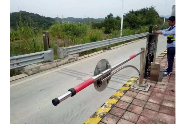 Single Lane 40T Vehicle Overload Detection 97% Accuracy Wim Weight In Motion