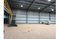 China 100% Recycled Steel Structure Building Warehouse With Flexible Layout supplier