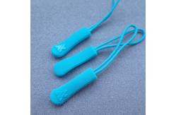 China Injection Molding PE ISO9001 Zipper Slider Puller supplier