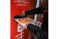 China Touch - Screen Ordering Pizza Vending Machine For Busy Airports supplier
