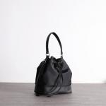 Head Layer Leather Womens Leather Bag 22cm Black Drawstring Bucket Bag for sale