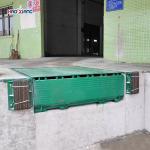 Customizable Electric Hydraulic Dock Leveler with Push Button Control