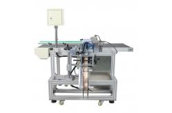 China Auto Flat Card Bag Vacuum Suction Labeling Machine with Pneumatic System and Sticker supplier