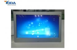 China Coffee Shop Use Digital Advertising Display Screens Blue Tooth 4 . 0 supplier