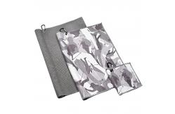 China Square Shape Microfiber Embroidered Golf Towels With Clip supplier