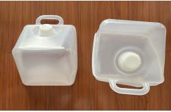 China BPA Free Fine Chemical Collapsible Liquid Container With Handle Tap supplier