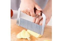 China Wavy Crinkle Cutting Chopping Tools Stainless Steel Potato Slicer With Wooden Handle supplier