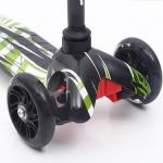 Three Wheels Foldable Kids Skate Kick Scooter With Lifting Rod PU Lighting Wheel