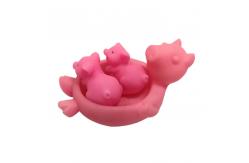 China Kids Baby Custom Floating Bath Toys Pink Floating Pig Toy Set PVC Material supplier