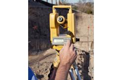China 90cm Minimum Focus Topcon DT-200 Electronic Digital Theodolite DT-205L supplier