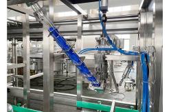 China 1000bph Linear Pure Water Packaging Machine With Washing Nozzle supplier