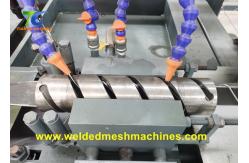 China Diamond Galvanized Wire 440v Chain Link Fence Making Machine For Cattle supplier