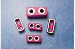 China Red Custom Metallized High Alumina Ceramic Relay Brazed With Metal Ceramic Composite supplier