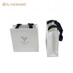 Customized Luxury Printing Paper Bag Gift Paper Packaging Paper Bag with the Custom Logo Cloth Package Shipping Bag for sale