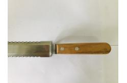 China Stainless Steel Double Serrated Uncapping Knife with Wooden Handle for Honey Uncapping supplier