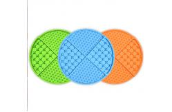 China Multifunction silicone Dog Licking Mat With Suction Cups supplier