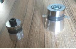China 200K 170K High Power Ultrasonic Transducer , 35W Ultrasonic Cleaning Transducer supplier