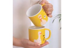 China Yellow Duck Ceramic Mug with USB Heating Base supplier
