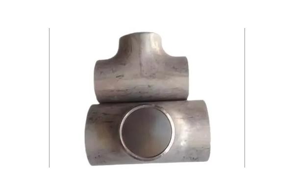Durable Carbon Steel Tee With Butt Weld Connection And 6000LBS Pressure