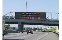 China High Resolution VMS / Gas LED Highway Signs Galvanized Steel Sheets 80kg supplier