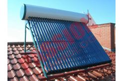 China Roof Flat Solar Water Heater , Copper Pipe Solar Water Heater For Washing supplier