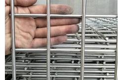 China 4*8 Feet Hot Dipped Galvanised Welded Wire Mesh Panel Customized Hole Shape supplier
