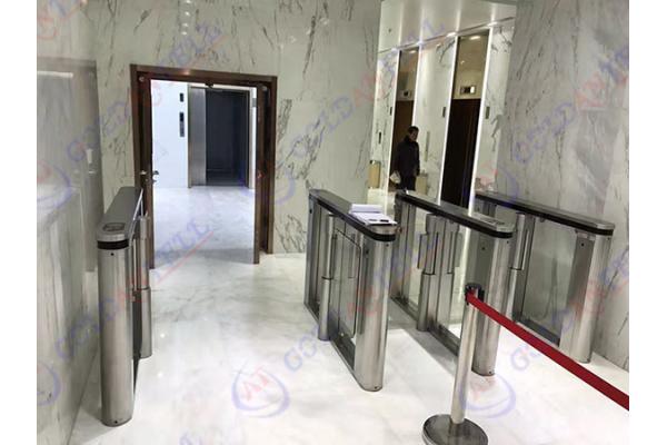 Full Automatic RFID Turnstile 90CM Wide Passing For Security
