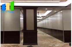 China Five Star Hotel Soundproof Folding Partition Walls With Aluminum Tracks supplier