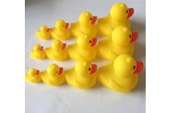 China Yellow Floating Carnival Baby Rubber Duck Water Resistant With Magnecti Connector supplier