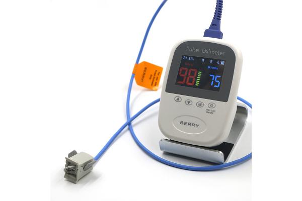 Handheld Digital OLED Display USB Pulse Oximeter 128x64 Pixels