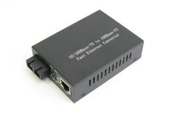 China 10 / 100M fiber optic ethernet converter , single mode media converter supplier