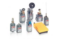 China Plastic casing Limit Control Switch , Double insulation Safety Limit Switch Width 40 mm supplier