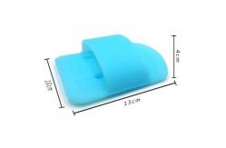 China Pet Brushes 13×10×4cm 0.4cm Silicone Household Items supplier