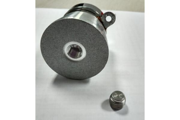 200khz 35W Ultrasonic Cleaning Transducer Higher Frequency Screw Below Tank Of Cleaner