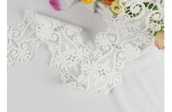 China 100% Cotton Water Soluble Double Edged Scalloped Lace Fabric Enviormental Friendly supplier