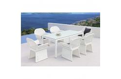 China Plastic PVC 140x100cm Dining Table Sheet Transparent Table Cover Roll supplier