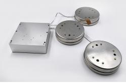 China Stable and Accurate Anti-vibration 3-Axis Gyro with High Precision Design supplier