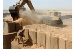 China Elevated Sangar Hesco Bastion Concertainer , Hesco Baskets Galvanized Wire supplier